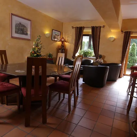 Hotell De La Providence 2*