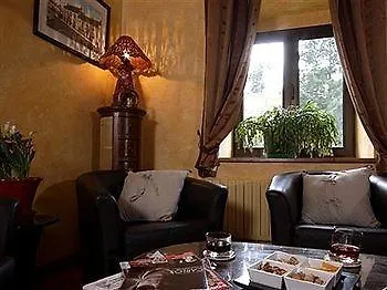 Hotel De La Providence Saint-Flour (Cantal)